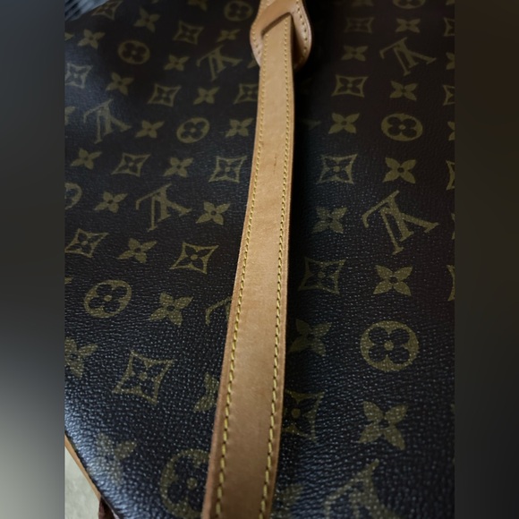 Authentic Louis Vuitton Monogram Balade Shoulder Bag; M51112. Fabulous! - Picture 10 of 14